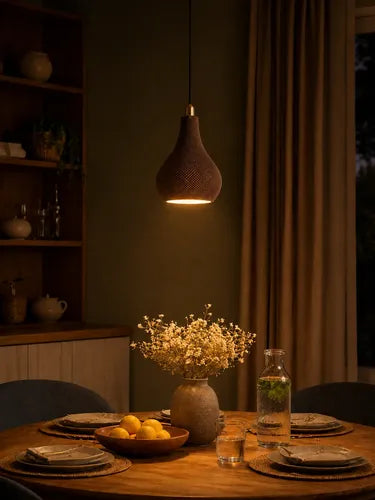 Lámpara colgante Indigo Marrón SLVJE, ideal como lámpara de techo para el comedor o el living