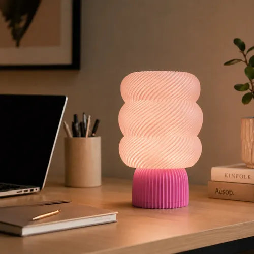 Lámpara de mesa Mallow Glow Rosa SLVJE, ideal como velador o lámpara de escritorio