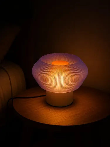 Lámpara de mesa Mist Beige/Violeta SLVJE, ideal para el velador del dormitorio o el escritorio