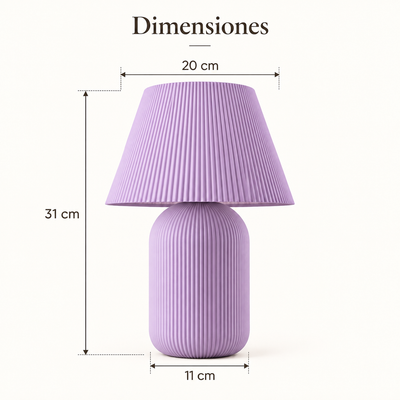 Dimensiones de Lira: alto 31 cm, pantalla 20 cm y base 11 cm