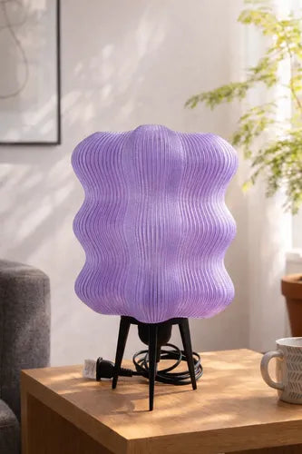 Lámpara Aura Wave Negro/Violeta SLVJE ambiente