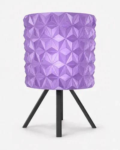 Lámpara de mesa Diamond Negro/Violeta SLVJE, perfecta para el velador o el escritorio